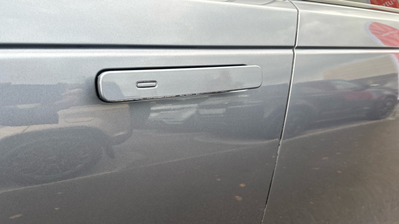 Land Rover Range Rover Velar 2.0 D200 R-Dynamic HSE 5dr Auto Diesel Estate